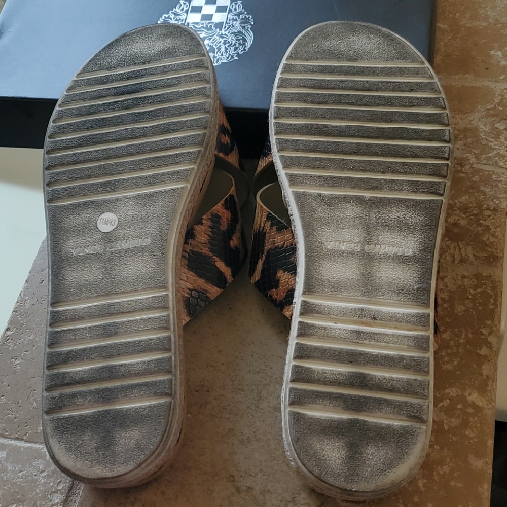 Leopard Print Slides - Picture 6 of 6